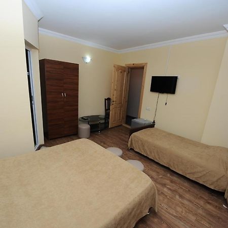 Hotel Dadiani Batumi Exterior photo
