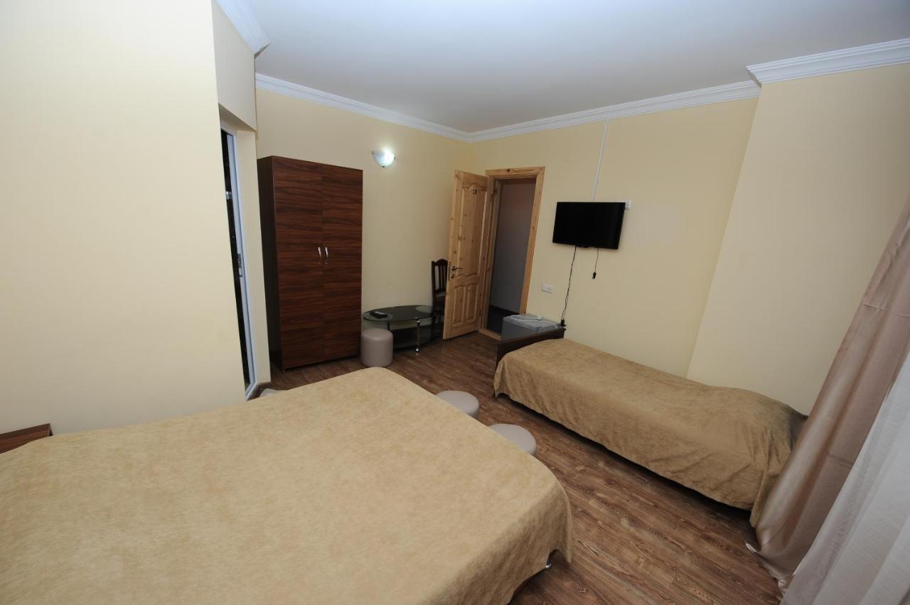 Hotel Dadiani Batumi Exterior photo